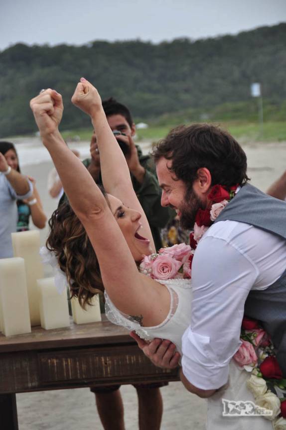 'Casei, vivaaaa!!!' (Ilha do Mel, no litoral do Paraná)